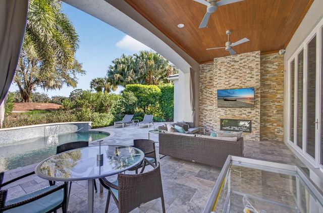 186 Viera Drive, Palm Beach Gardens, FL 33418