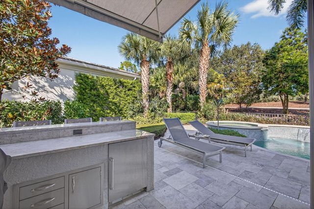 186 Viera Drive, Palm Beach Gardens, FL 33418