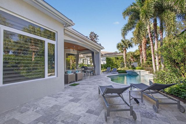 186 Viera Drive, Palm Beach Gardens, FL 33418