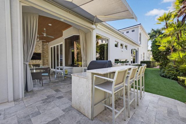 186 Viera Drive, Palm Beach Gardens, FL 33418