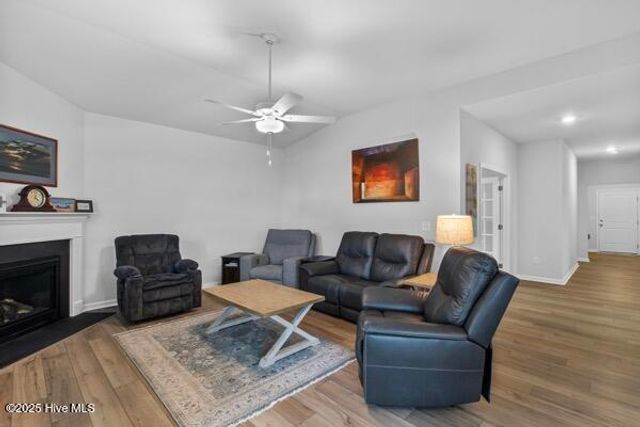 2318 Flowery Branch Drive, Castle Hayne, NC 28429