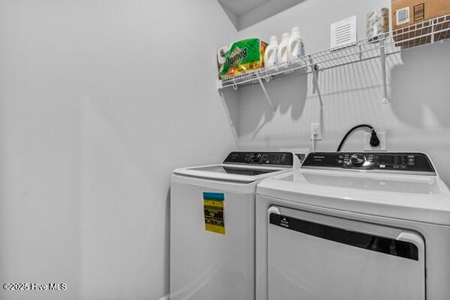 2318 Flowery Branch Drive, Castle Hayne, NC 28429