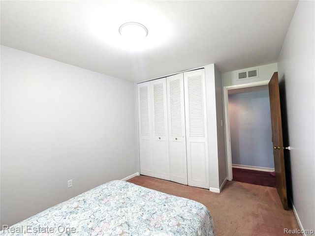 23106 Cunningham Avenue, Warren, MI 48091