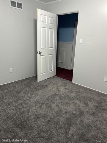 23106 Cunningham Avenue, Warren, MI 48091