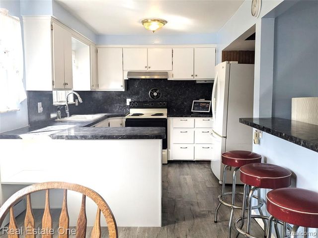23106 Cunningham Avenue, Warren, MI 48091
