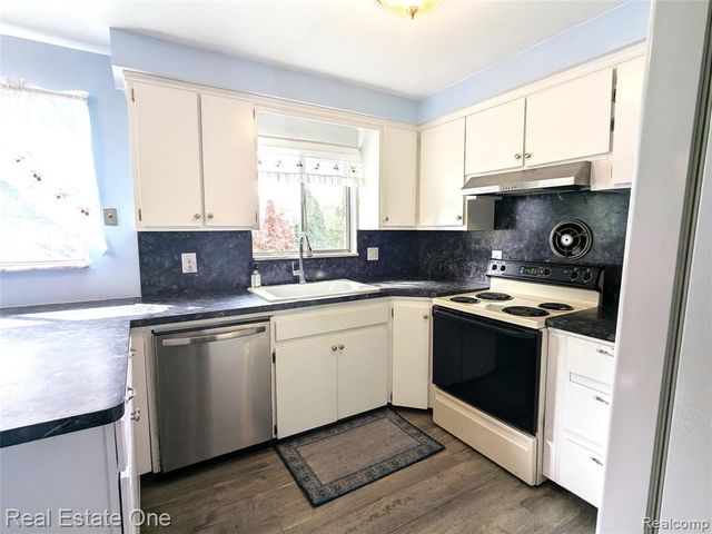 23106 Cunningham Avenue, Warren, MI 48091