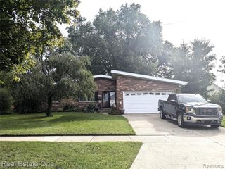 23106 Cunningham Avenue, Warren, MI 48091