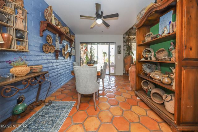 5057 E North Regency Circle, Tucson, AZ 85711