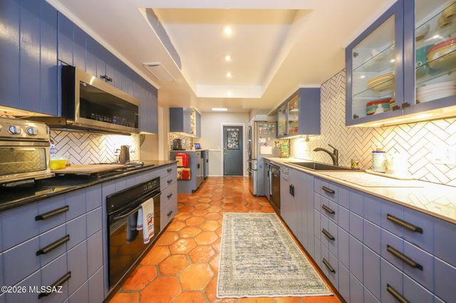 5057 E North Regency Circle, Tucson, AZ 85711