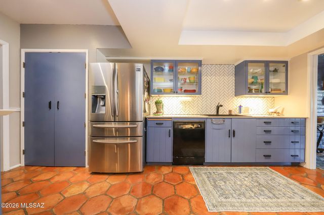 5057 E North Regency Circle, Tucson, AZ 85711