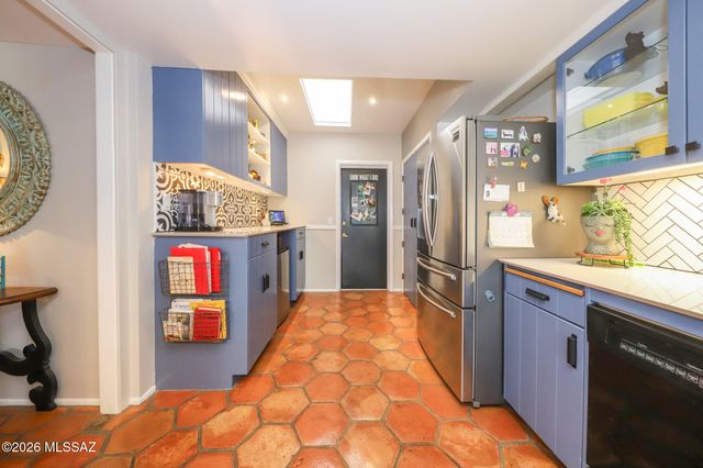 5057 E North Regency Circle, Tucson, AZ 85711