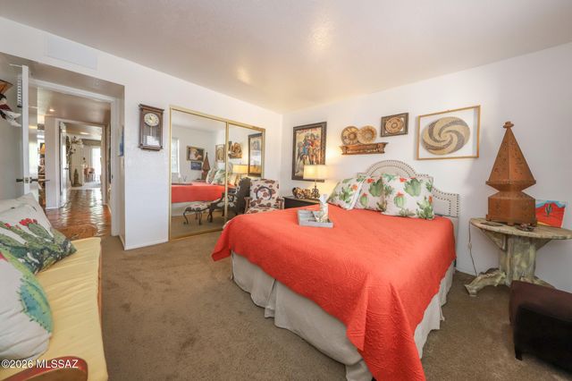 5057 E North Regency Circle, Tucson, AZ 85711