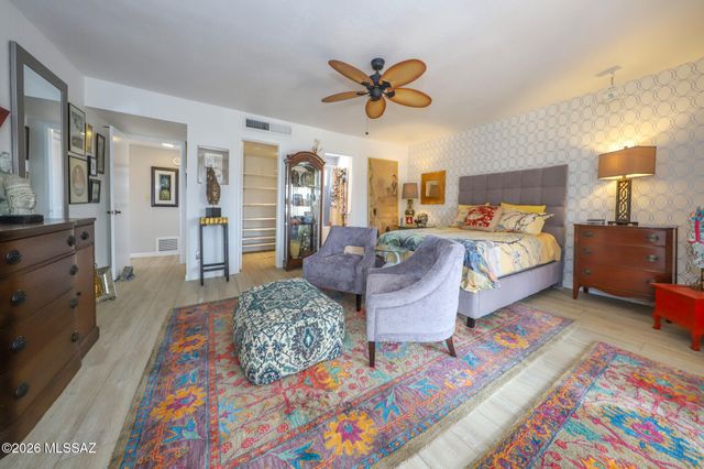 5057 E North Regency Circle, Tucson, AZ 85711