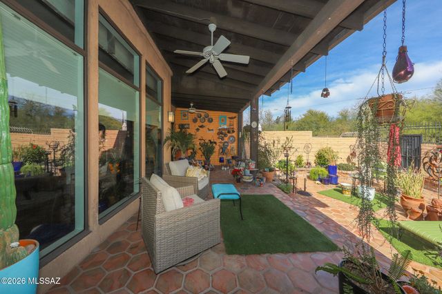 5057 E North Regency Circle, Tucson, AZ 85711