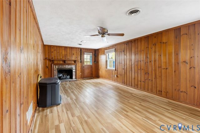 1610 Careybrook Dr, Henrico, VA 23238