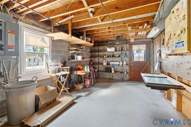 1610 Careybrook Dr, Henrico, VA 23238