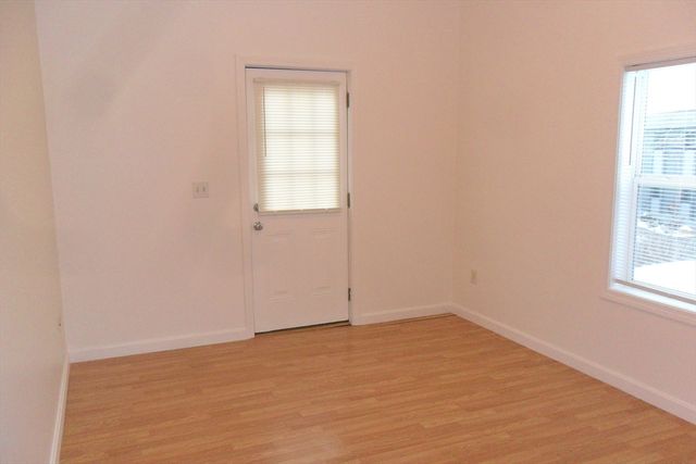 848 Waverly St 3, Framingham, MA 01702