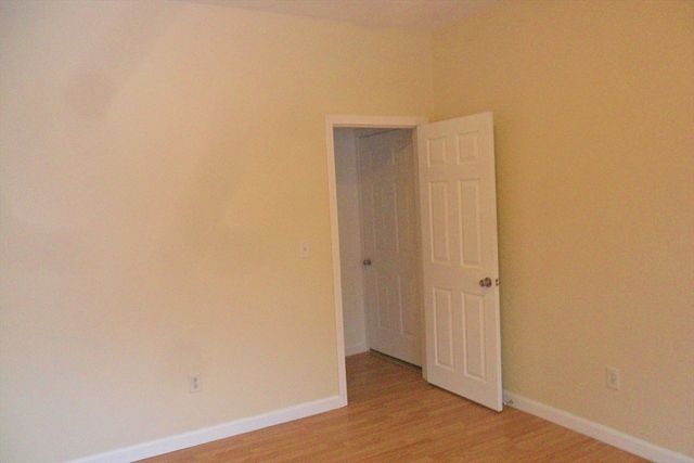 848 Waverly St 3, Framingham, MA 01702