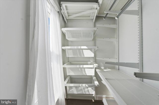 2231 N CULPEPER ST N, Arlington, VA 22207