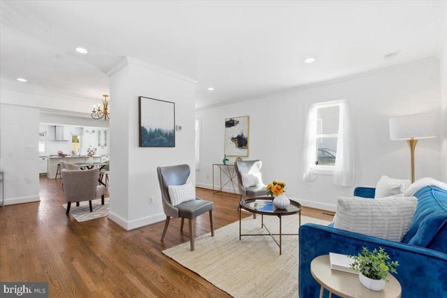 2231 N CULPEPER ST N, Arlington, VA 22207