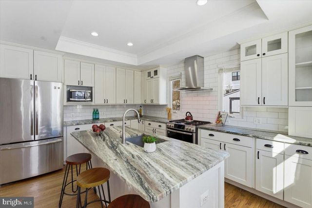 2231 N CULPEPER ST N, Arlington, VA 22207