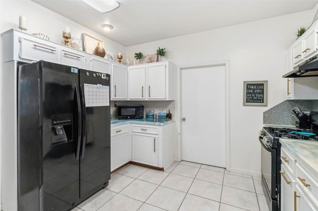 581 Highway 95 Highway S, Elgin, TX 78621