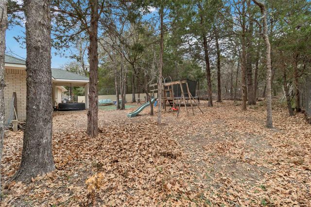 581 Highway 95 Highway S, Elgin, TX 78621