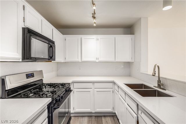 8452 Boseck Drive 217, Las Vegas, NV 89145