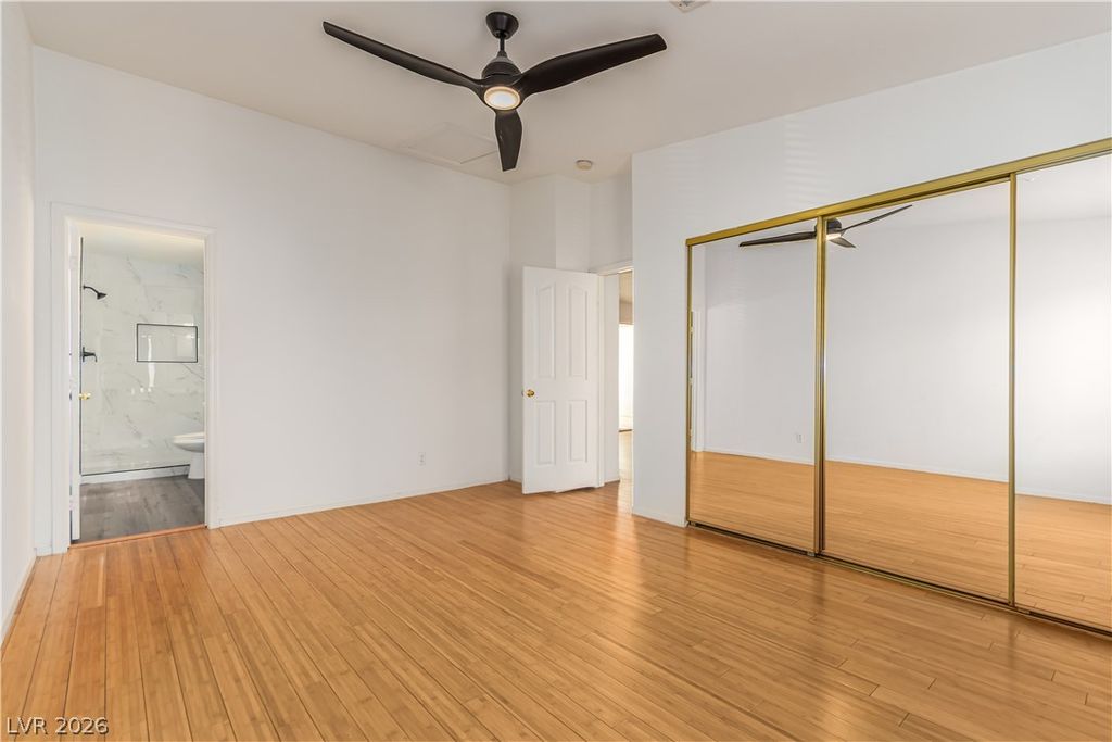 Image 11 of property listing at 8452 Boseck Drive 217, Las Vegas, NV 89145