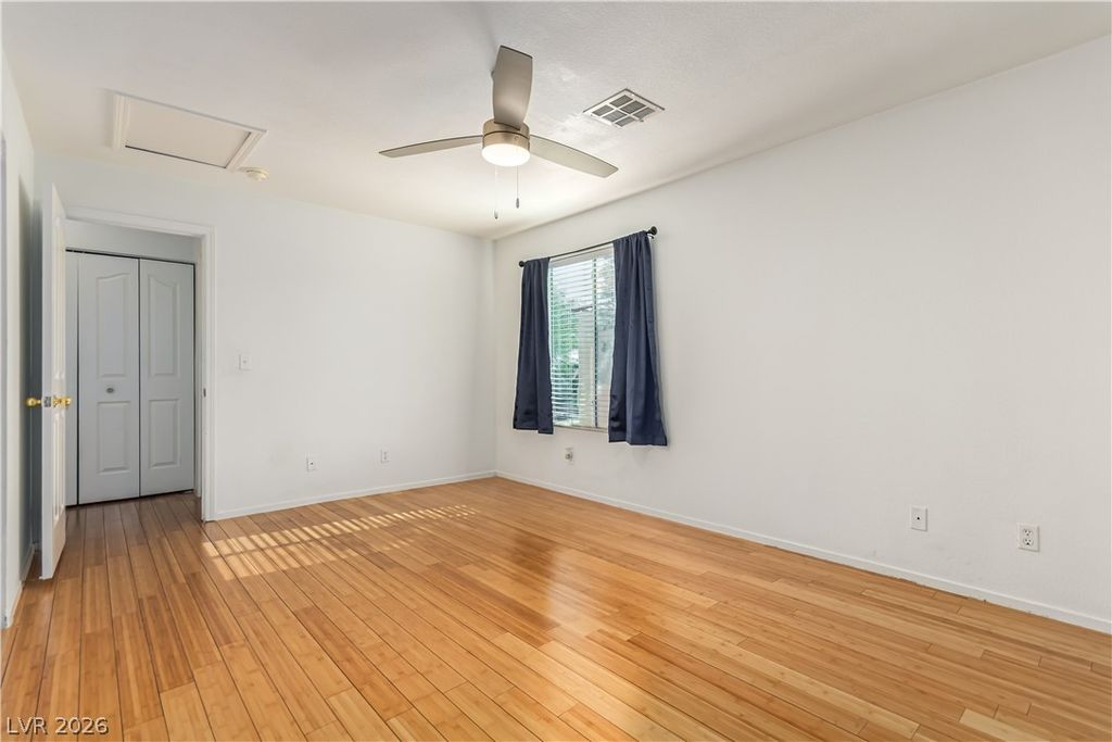 Image 13 of property listing at 8452 Boseck Drive 217, Las Vegas, NV 89145