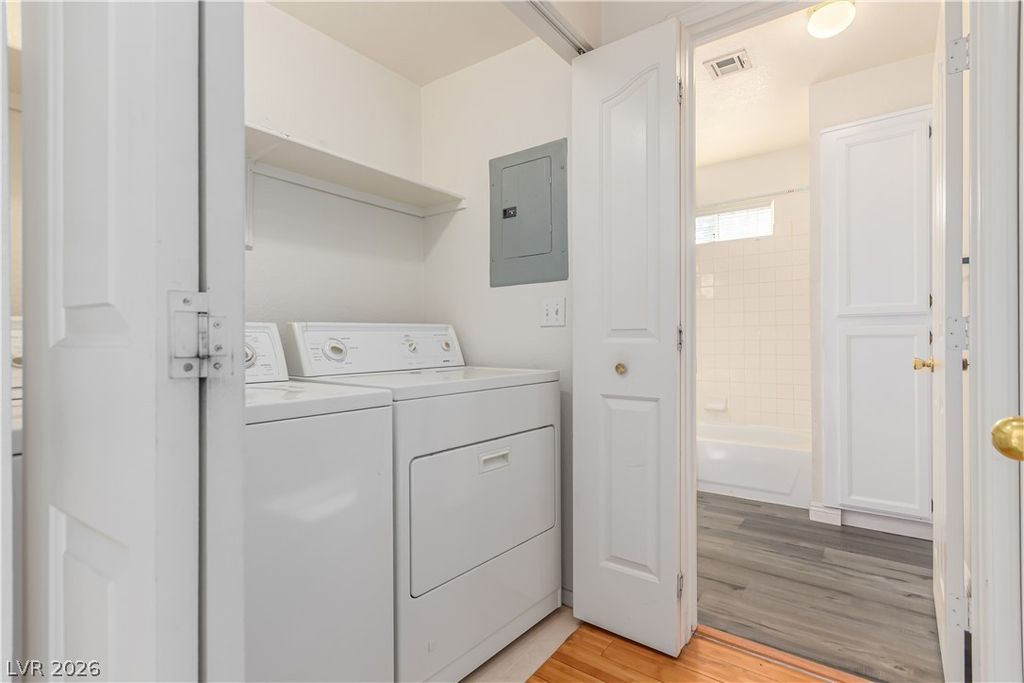 Image 15 of property listing at 8452 Boseck Drive 217, Las Vegas, NV 89145