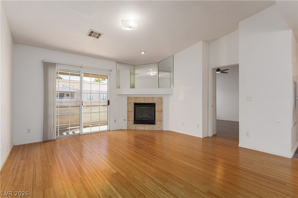 Image 2 of property listing at 8452 Boseck Drive 217, Las Vegas, NV 89145