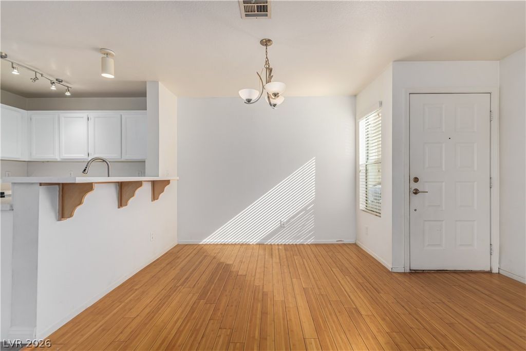 Image 5 of property listing at 8452 Boseck Drive 217, Las Vegas, NV 89145