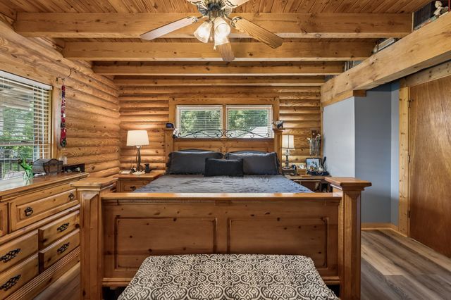 532 Cummings Ln, Cottontown, TN 37048