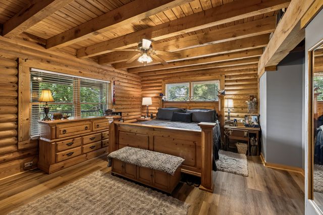 532 Cummings Ln, Cottontown, TN 37048