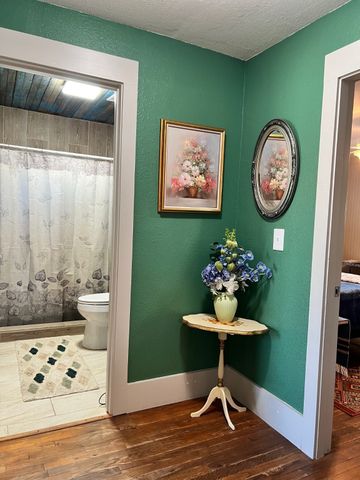 700 E Highland Avenue, Comanche, TX 76442