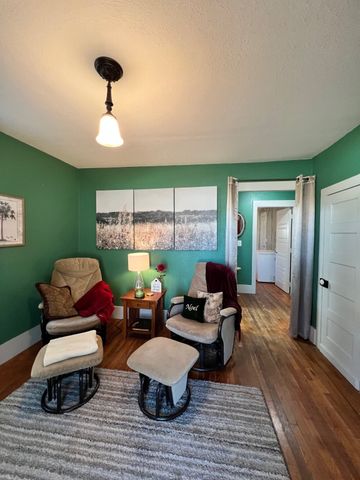 700 E Highland Avenue, Comanche, TX 76442