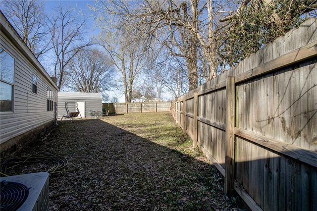 416 S Jefferson Street, Raymore, MO 64083