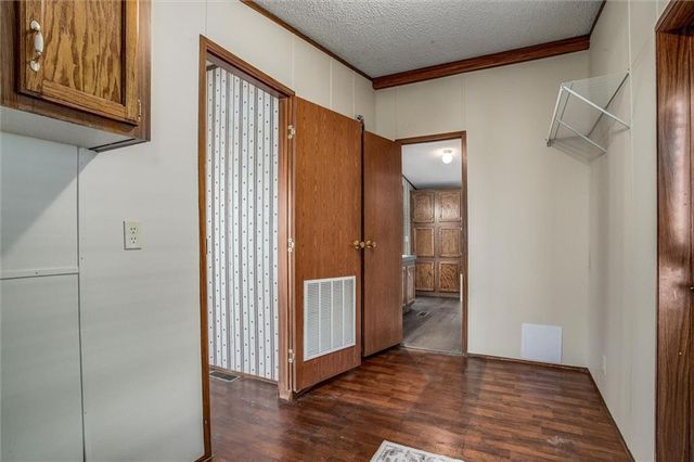 416 S Jefferson Street, Raymore, MO 64083