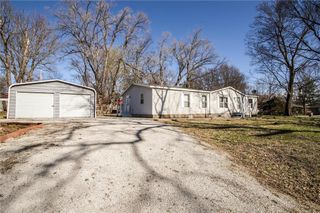 416 S Jefferson Street, Raymore, MO 64083