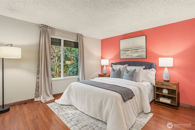 14203 NE 63rd Court, Redmond, WA 98052