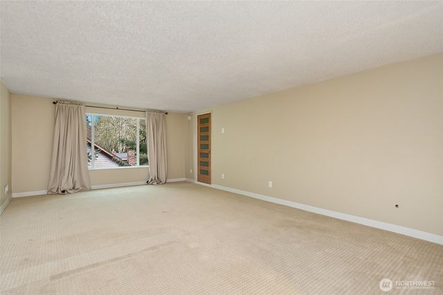 14203 NE 63rd Court, Redmond, WA 98052