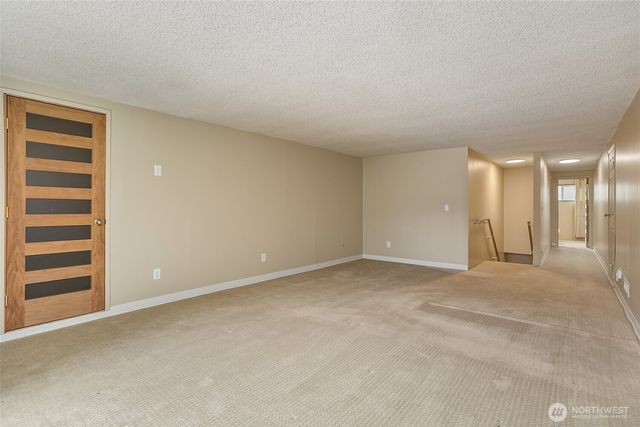 14203 NE 63rd Court, Redmond, WA 98052