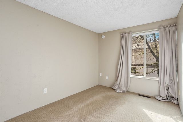 14203 NE 63rd Court, Redmond, WA 98052