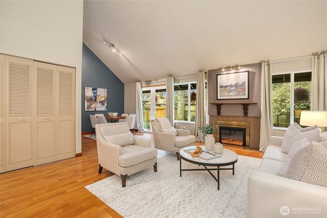 14203 NE 63rd Court, Redmond, WA 98052