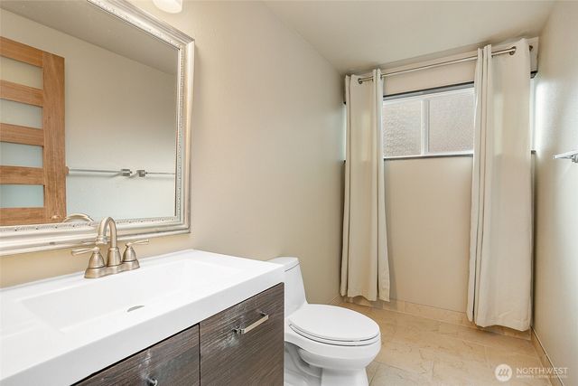 14203 NE 63rd Court, Redmond, WA 98052