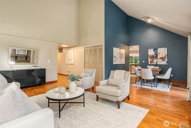 14203 NE 63rd Court, Redmond, WA 98052