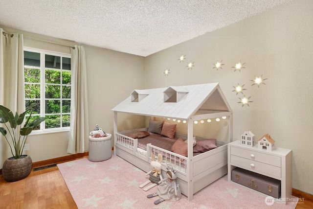 14203 NE 63rd Court, Redmond, WA 98052