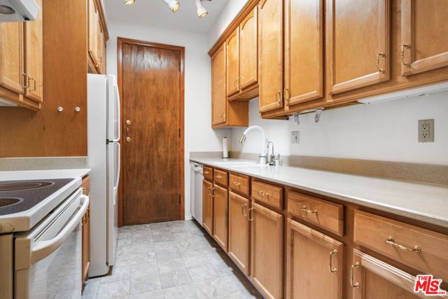 6150 Buckingham 311, Culver City, CA 90230