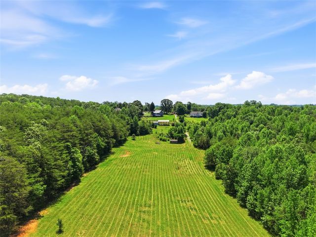 619 Little Pond Road, Easley, SC 29640